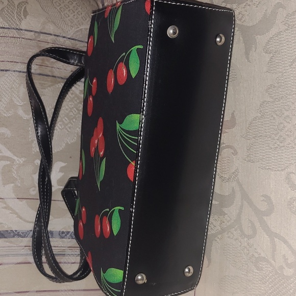 NWOT Cute Rockabilly Purse - Picture 2 of 3